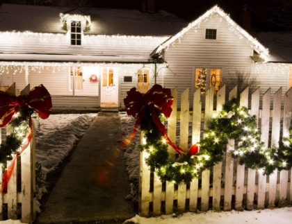 5 Questions Leading Up to Professional Christmas Light Installation